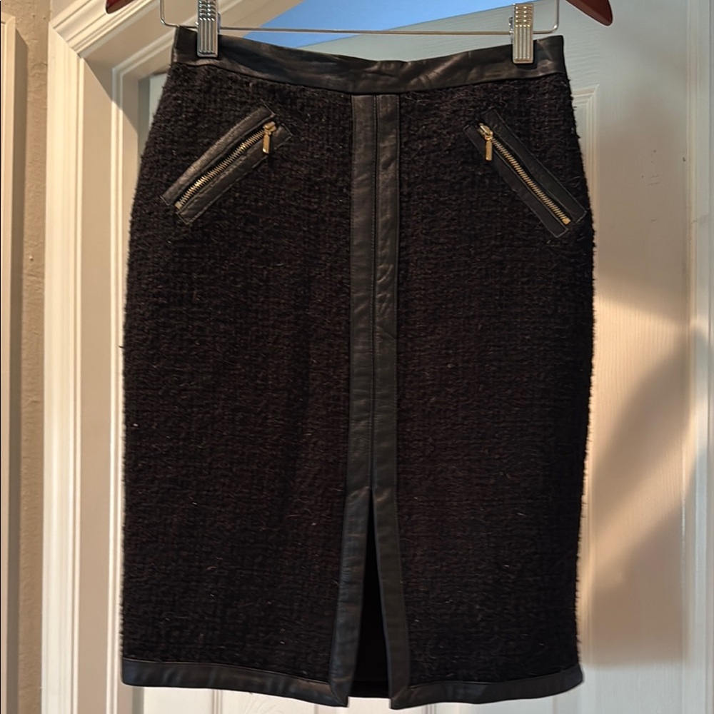 Club Monaco Elegant Black Skirt with Leather Accents